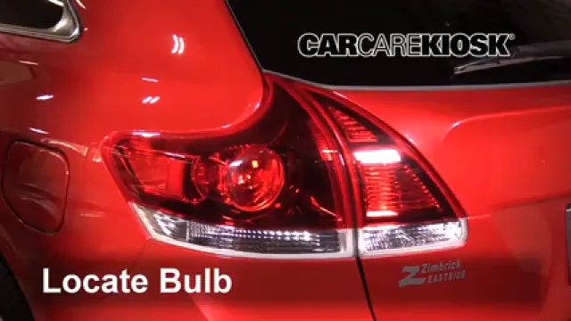 2016 Toyota Venza LE 2.7L 4 Cyl. Éclairage Feux de marche arrière (remplacer une ampoule)